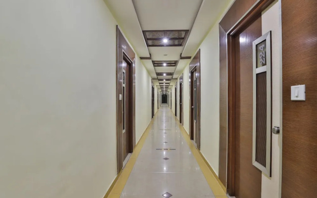 OYO 19003 Flagship Hotel Rudra Mahal