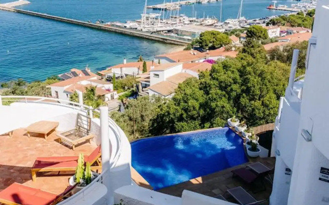 Castell Mar 1002 in Roses