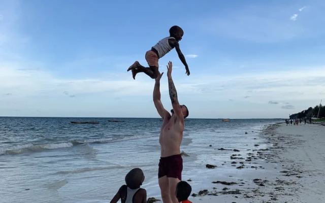 African Paradise Beach Hotel