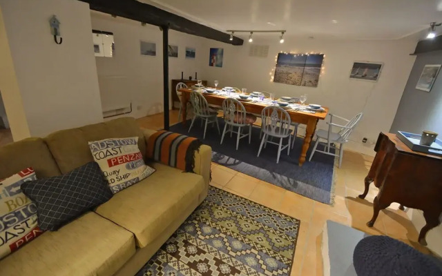 Wavecrest House