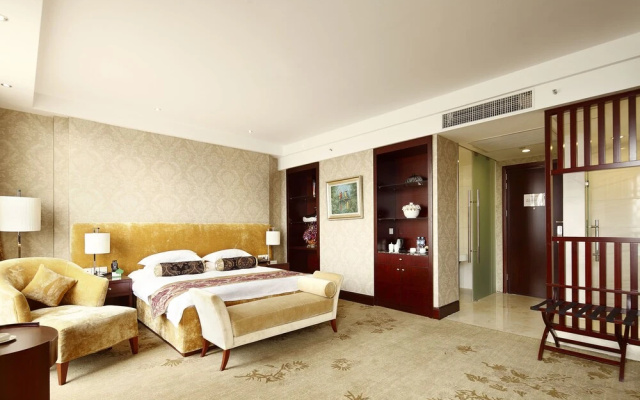 Nanjing Zhenbao Holiday Hotel
