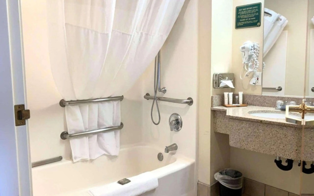 Country Inn & Suites by Radisson, Bend, OR