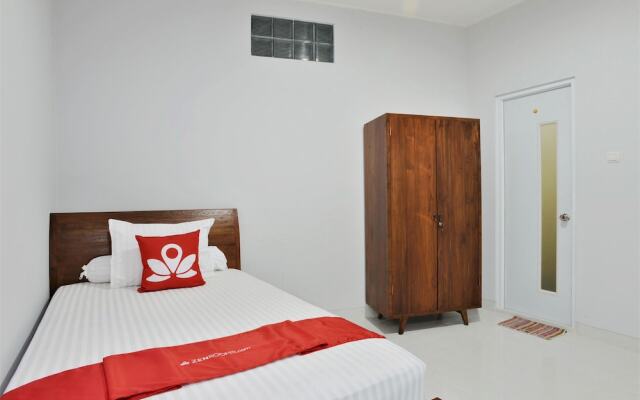 ZEN Rooms Bintaro Sector 3