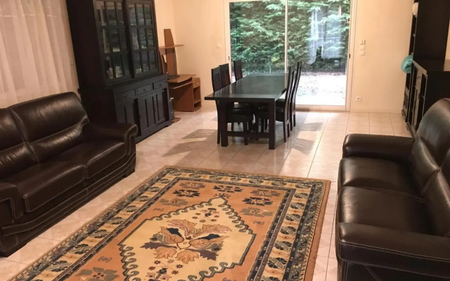 Villa plein pied rez-de-chaussée+1 avec dépendance