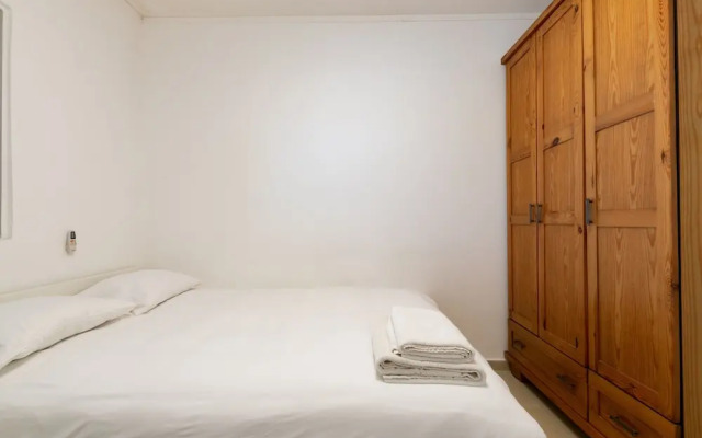 Stylish & Cozy Seaview Vacation APT