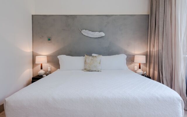 2 Bedroom Apartment Near the Beach