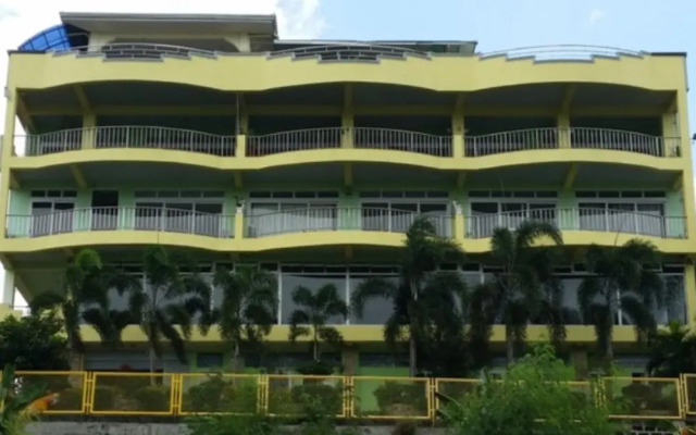 Sunset Bay View Subic Luxury Apartment