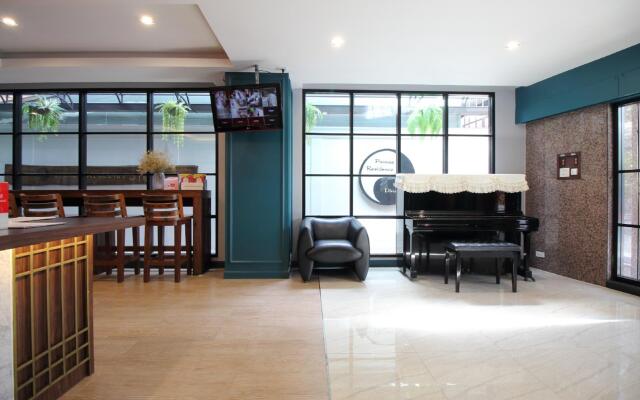 Super OYO 483 Pannee Hotel Khaosan