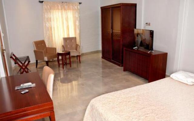 Hotel Ambassadors Annexe