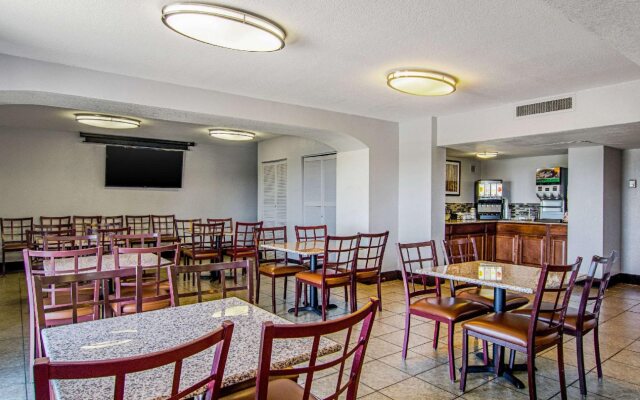 Quality Inn & Suites Denver Stapleton