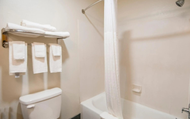 Sleep Inn & Suites