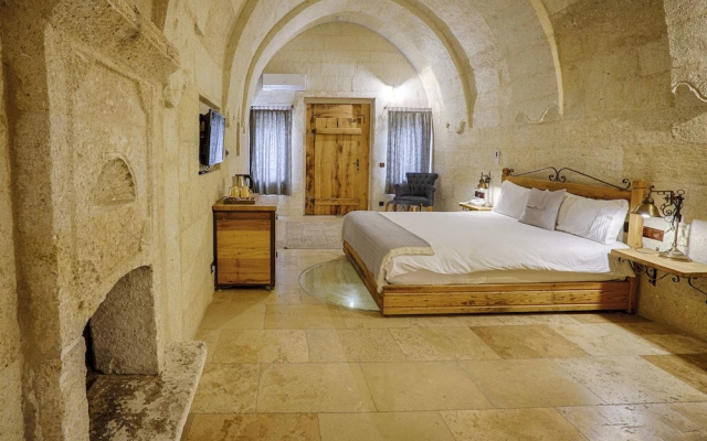 Design Cave Hotel