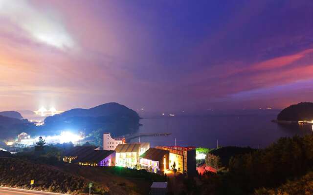 Geoje The Beach Pension