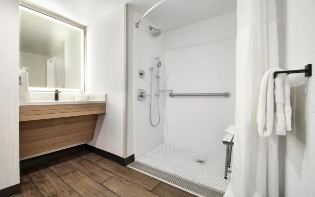 Hampton Inn Newark Airport