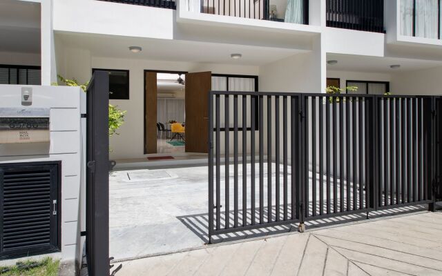 Laguna Townhome Bangtao
