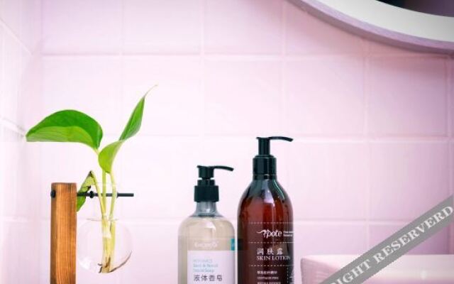 Hangzhou Yunrui@Hotel (Linping Yintai Department Store Pedestrian Street)