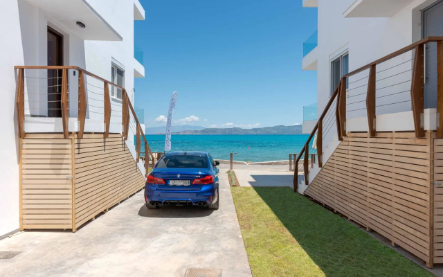 Costa Vasia Suites & Apartments