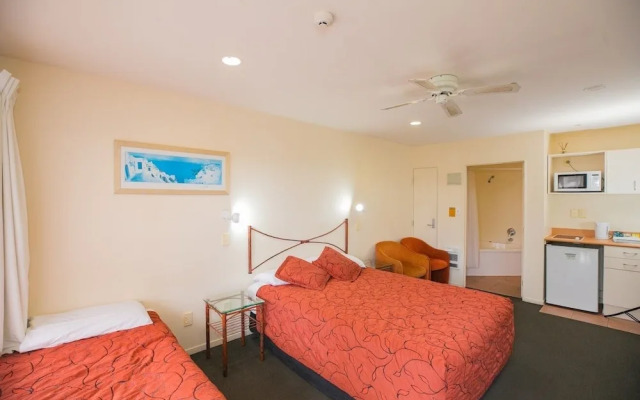 Albany Executive Motor Inn
