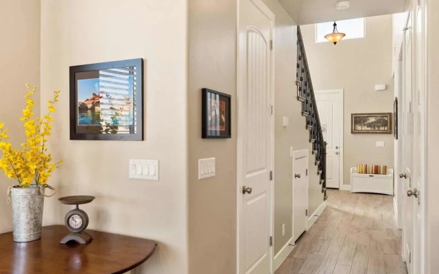 The Suite Escape By Redawning