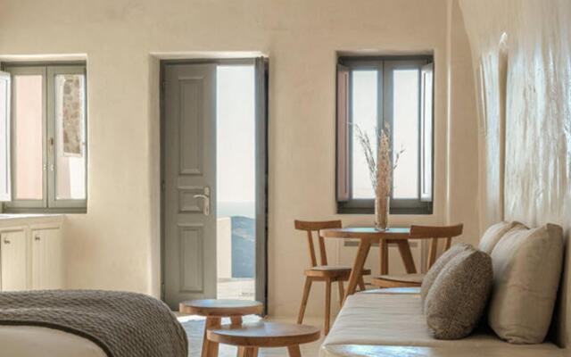 Villa Dawn in Fira Santorini