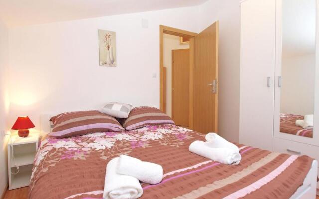 Apartments Mala Vala 1332