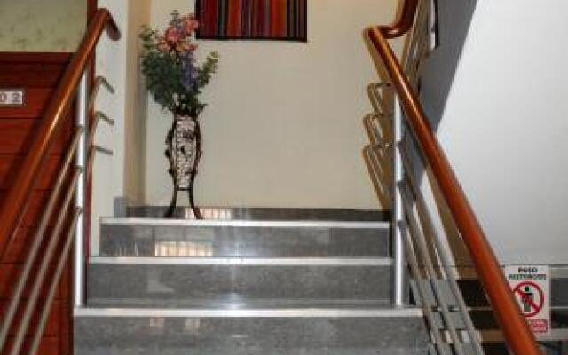 Retama's Hotel