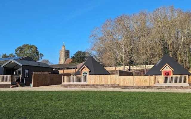 Woods Meadow Glamping