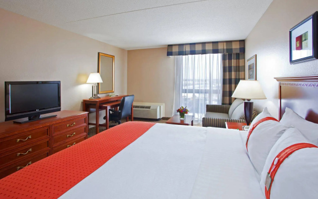 Holiday Inn Hotel & Suites Cincinnati - Eastgate by IHG