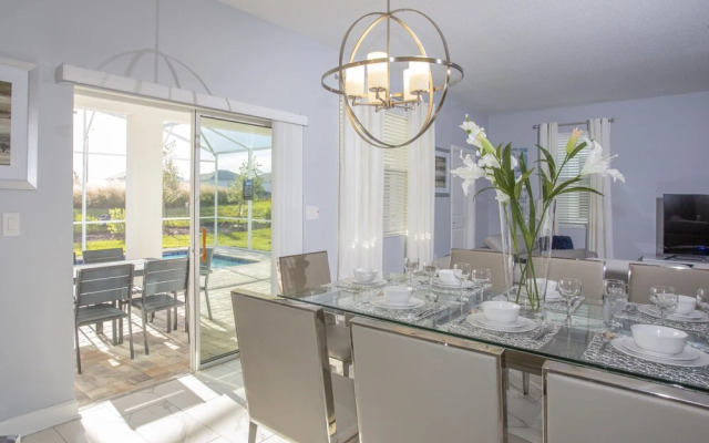 Champions Gate 1600 A