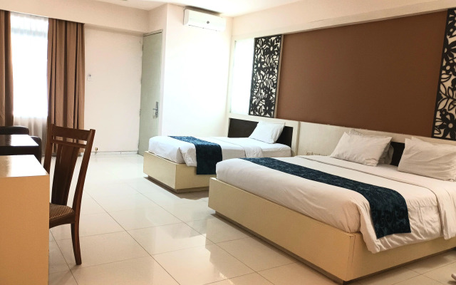 Hotel Puri Garden