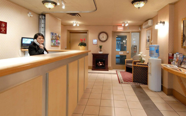 Robson Suites