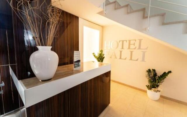 Hotel Falli