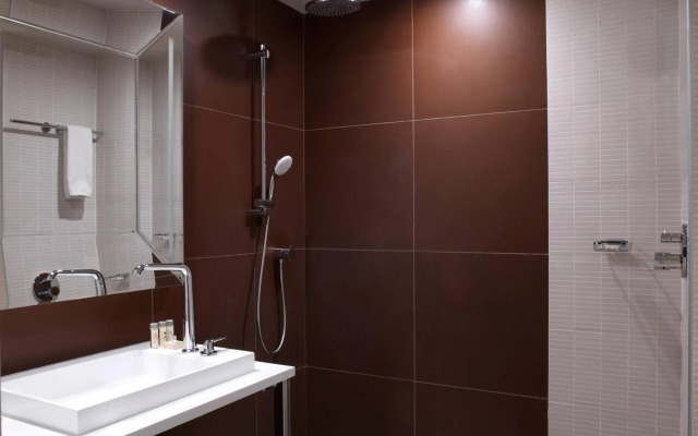 Renaissance Paris Hippodrome De St. Cloud Hotel