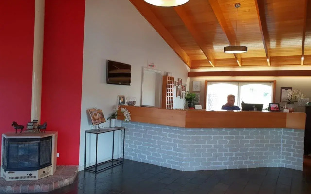 Quality Inn Carriage House