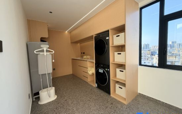 Yude Scenic Hotel (Qiaogang Fengqing Street)