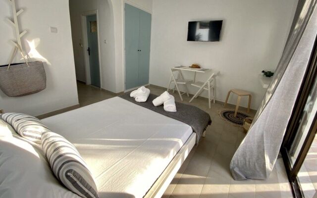 Xenios Avlais Apartments
