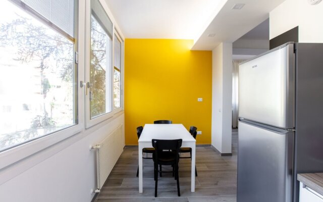 Colourful And Bright Flat Near Vatican