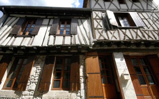 L' Ancien Relais de Poste Henri