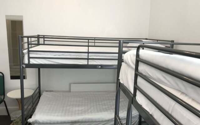 OYO Newcastle West