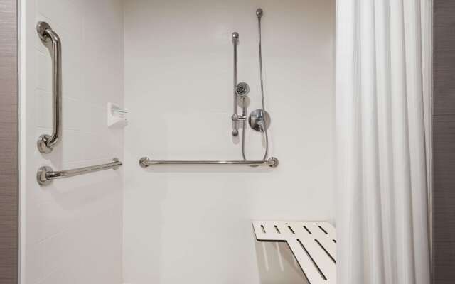 Homewood Suites By Hilton Milwaukee Downtown
