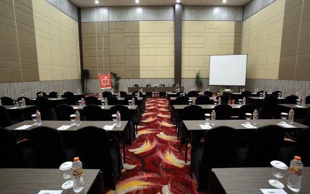 Bigland Hotel & Convention Sentul