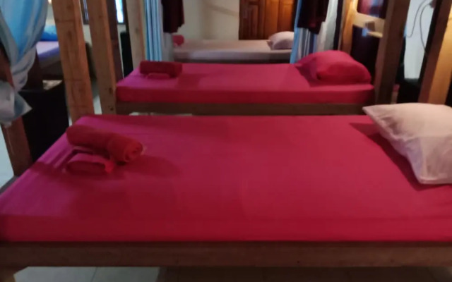 Arjuna Garden Homestay - Hostel