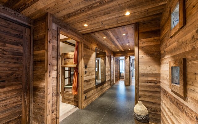 Alaska Lodge by Alpine resorts