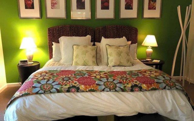 Canal Landing Court 42