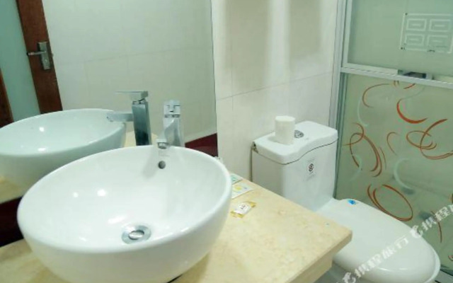 Junyi Hotel (Huangshan Tunxi Old Street)