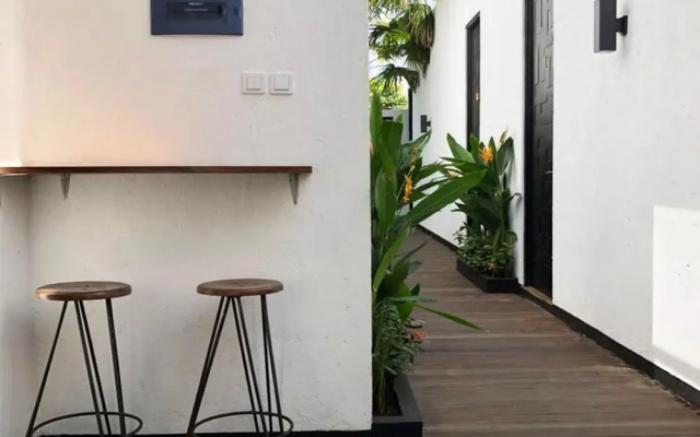 Oyo 2135 Escotel Jalak Guest House