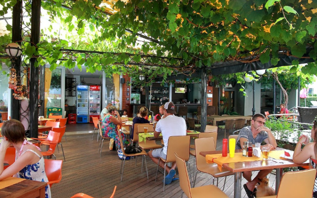 Favorit Aparthotel