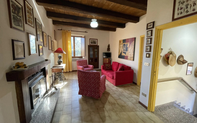 A holiday home with swimming pool in a national park