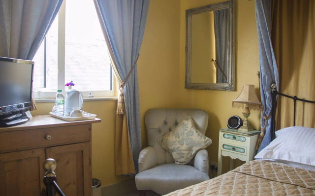 Albert & Victoria Guest House