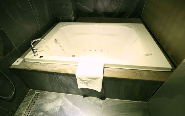 TRT Hotel